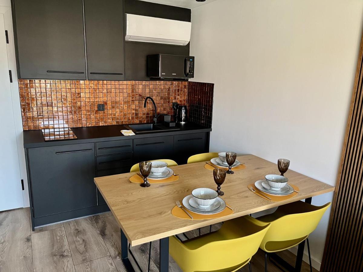 Green Port Spa Kolobrzeg Stylowy Loft- W Cenie Klimatyzacja, Baseny, 2 Jacuzzi, Sauna, Szlafroki, Bawialnia Ngoại thất bức ảnh