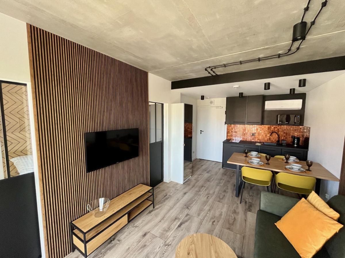 Green Port Spa Kolobrzeg Stylowy Loft- W Cenie Klimatyzacja, Baseny, 2 Jacuzzi, Sauna, Szlafroki, Bawialnia Ngoại thất bức ảnh