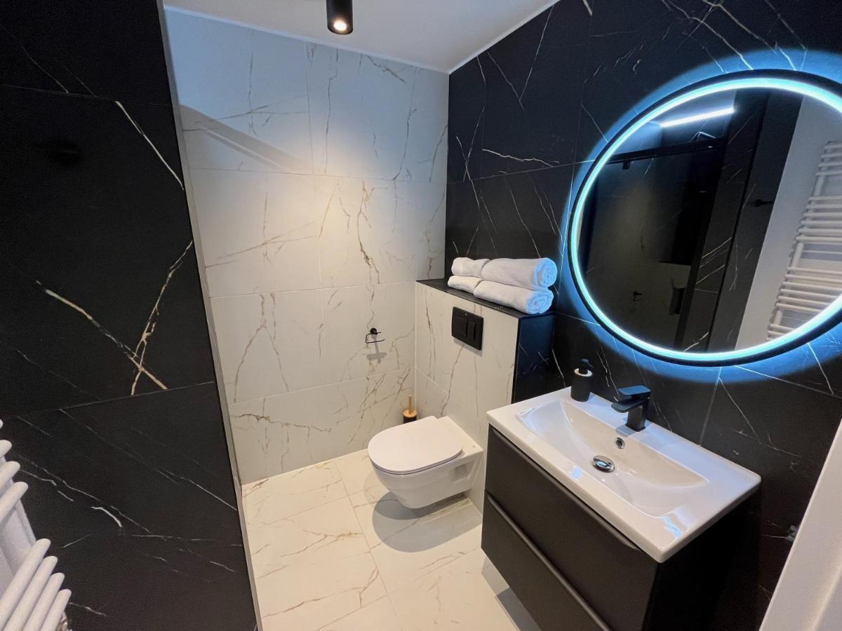 Green Port Spa Kolobrzeg Stylowy Loft- W Cenie Klimatyzacja, Baseny, 2 Jacuzzi, Sauna, Szlafroki, Bawialnia Ngoại thất bức ảnh